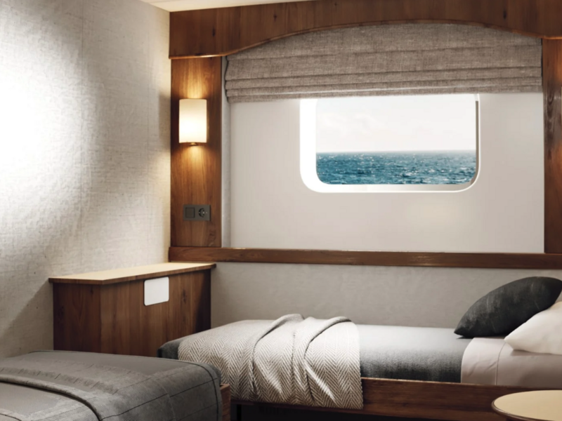 Polar Outside | Middle deck for 2 travellers